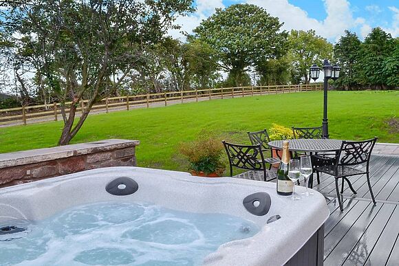 Holmegarth in Arkleby