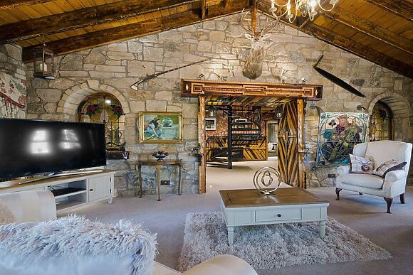 Tennox Parlour at Tennox Farm