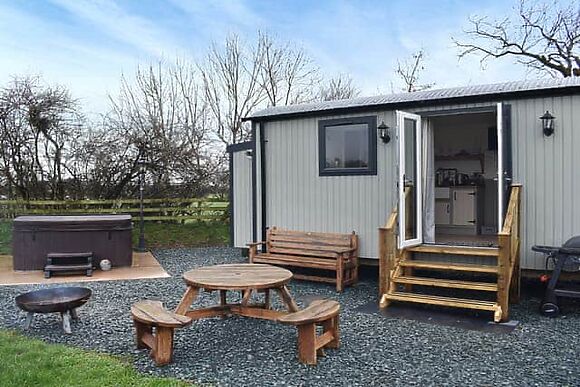 Greengill Farm Shepherds Hut