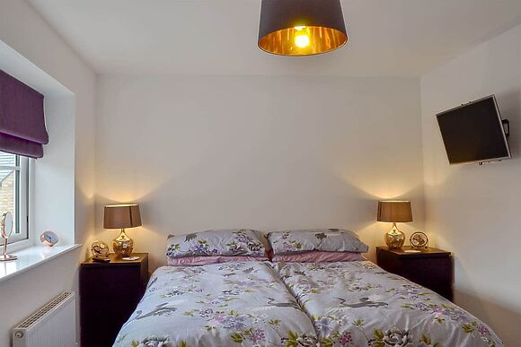 Shepley Mews in Glossop