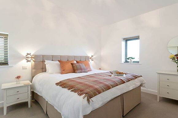 The Hideaway at Broadstone Barns