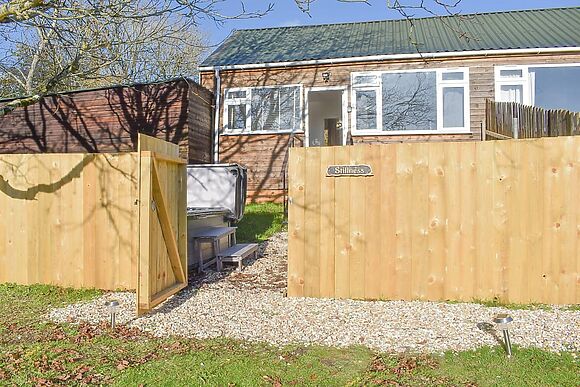 Stillness Hut at Downwood