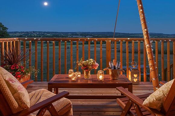 6 Lower Keats Glamping