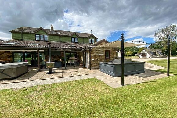 Woodland Lodge