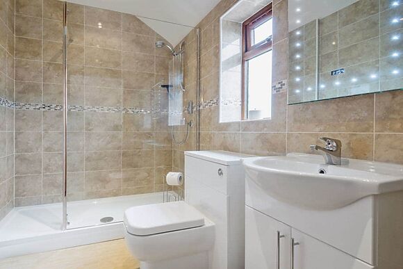 Nesting Box in Chapel-St-Leonards