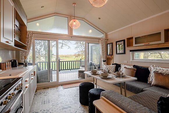 Woodpecker Lodge at Hole Farm