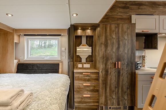 Woodpecker Lodge at Hole Farm