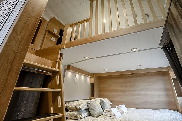 Woodpecker Lodge at Hole Farm