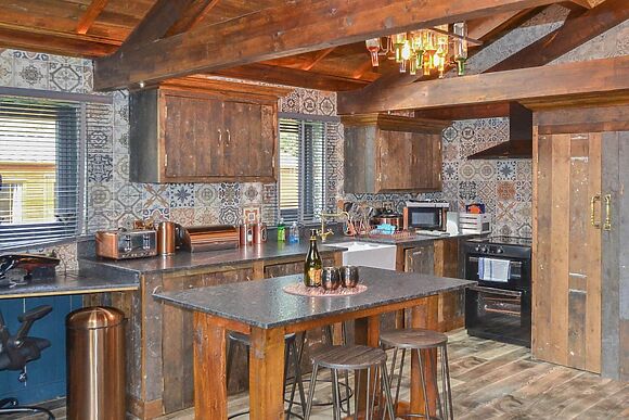 Tawitawoo Lodge in Felton