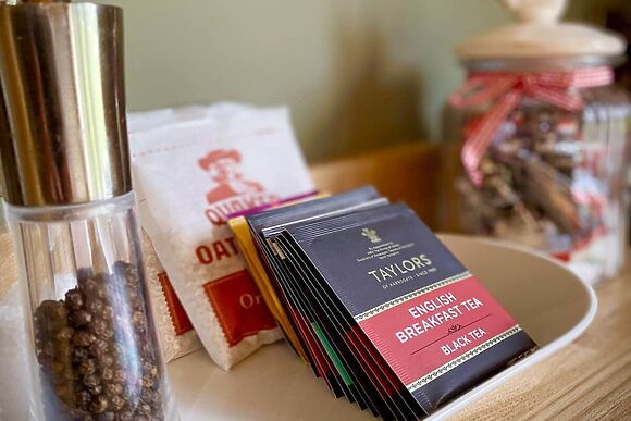 Robins Nest in Foolow