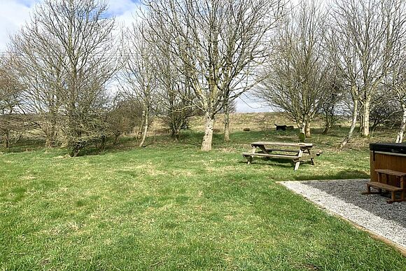 Robins Nest in Foolow