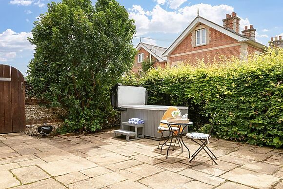 Snowdrop in Blandford Forum