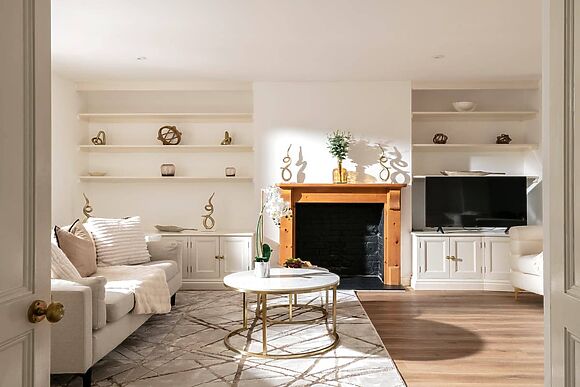 Snowdrop in Blandford Forum