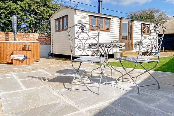 Little Norfolk Cabin in Neatishead