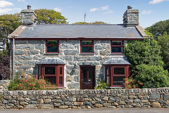 Henborth Mawr Period Cottage