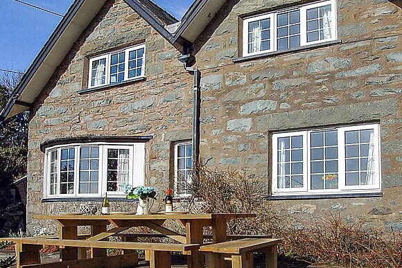 Min Afon Sea View Cottage