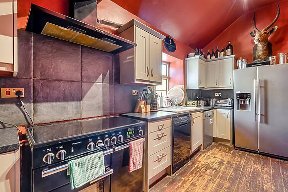 Croxton Lodge & Curlews Nest