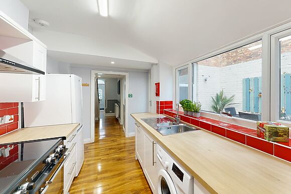 44 Norwood