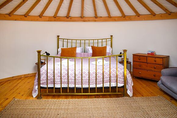 Hazel Roundhouse at Walnut Farm