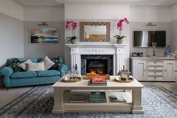 Foxglove House