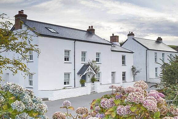 Thistlebend House