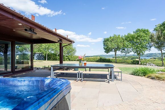 Ridge Lakeview