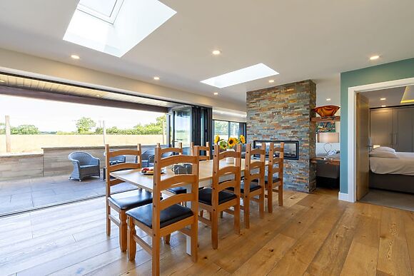 Valley Lodge