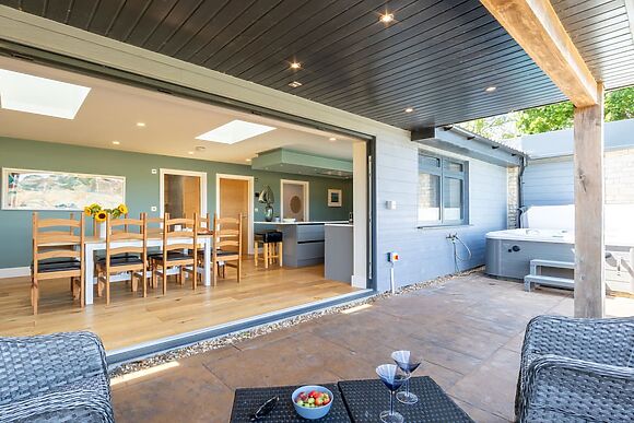 Valley Lodge