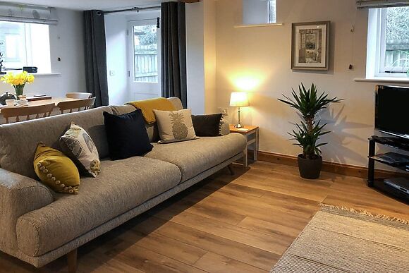 Little Coombe at Bookham Court