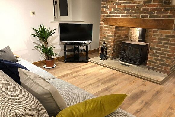 Little Coombe at Bookham Court