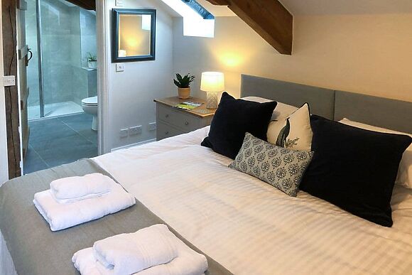 Little Coombe at Bookham Court