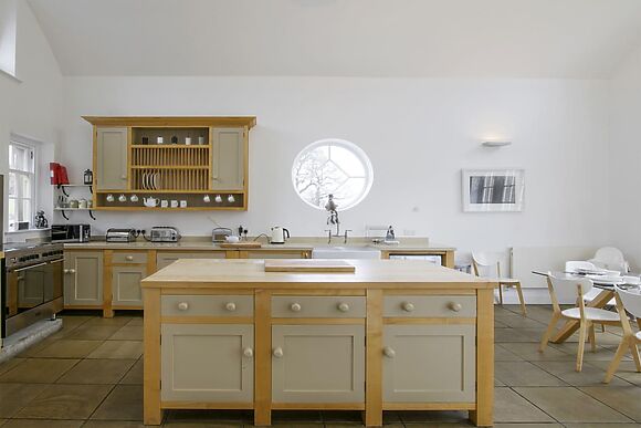 Utopia House