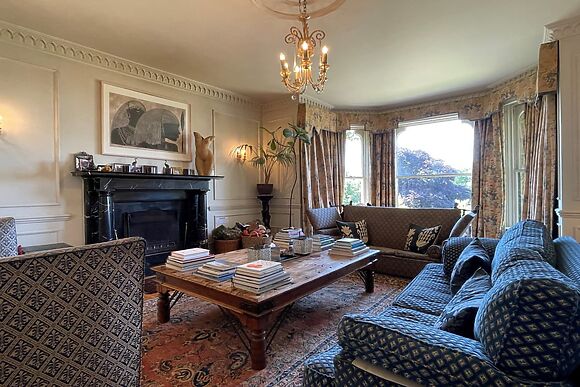 Hay Manor
