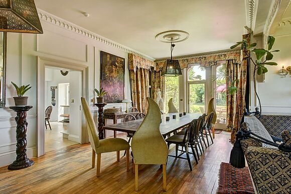 Hay Manor