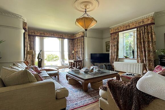 Hay Manor