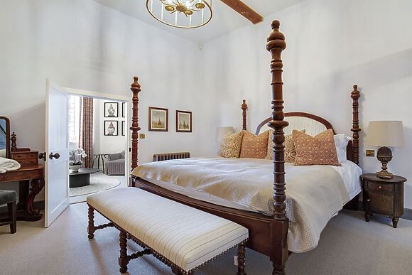 Tarnshade Cottage