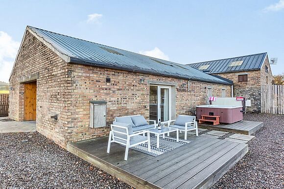 Woodend Barn