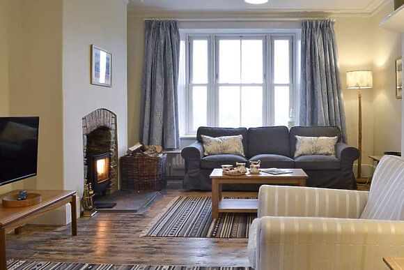 Tyllwyd Farmhouse in Capel Bangor