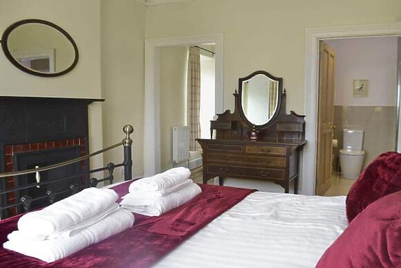 Tyllwyd Farmhouse in Capel Bangor