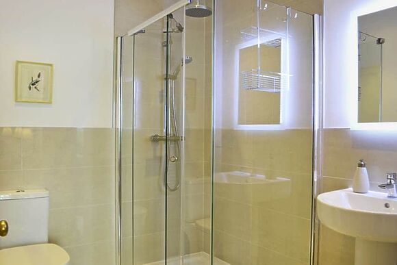 Tyllwyd Farmhouse in Capel Bangor