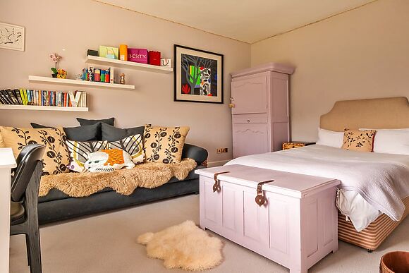 Lechlade House