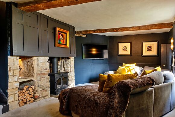 Lechlade House