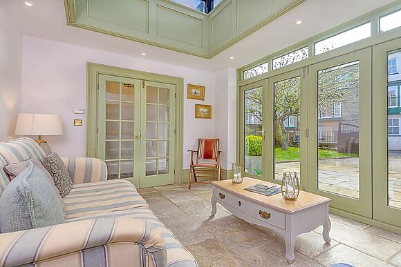 Whitby Villa