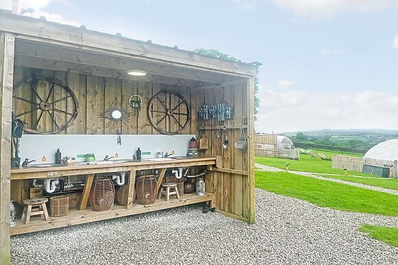 Ingleborough Dome at Deerstone Glamping