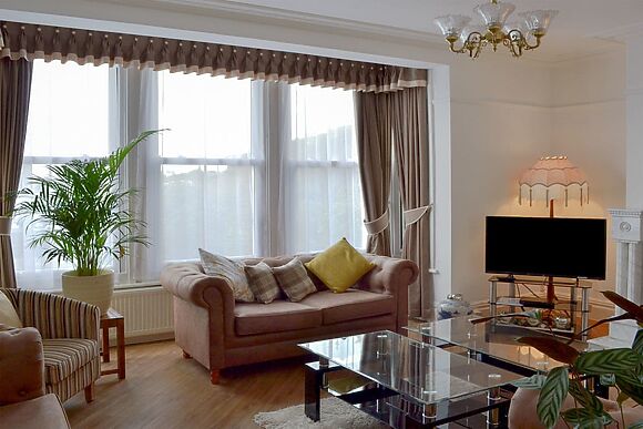 28 The Promenade