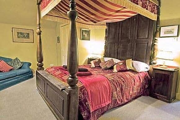 Lochside Stable House