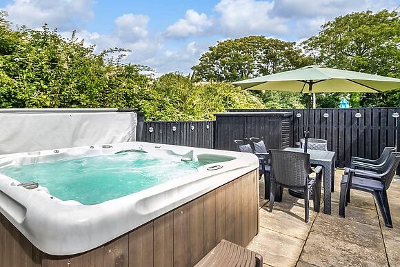 Hawton at Tanylan Farm Cottages