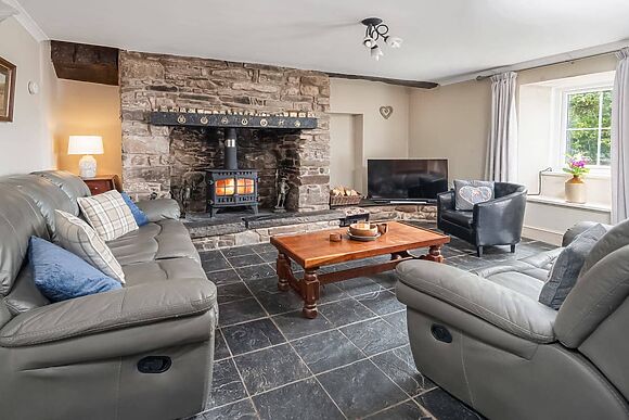 Hawton at Tanylan Farm Cottages