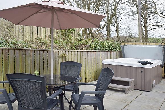 Wrth-y-Nant at Tanylan Farm Cottages