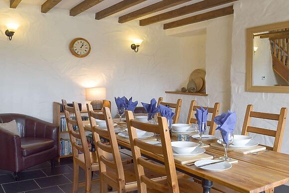 Bryntowy at Tanylan Farm Cottages